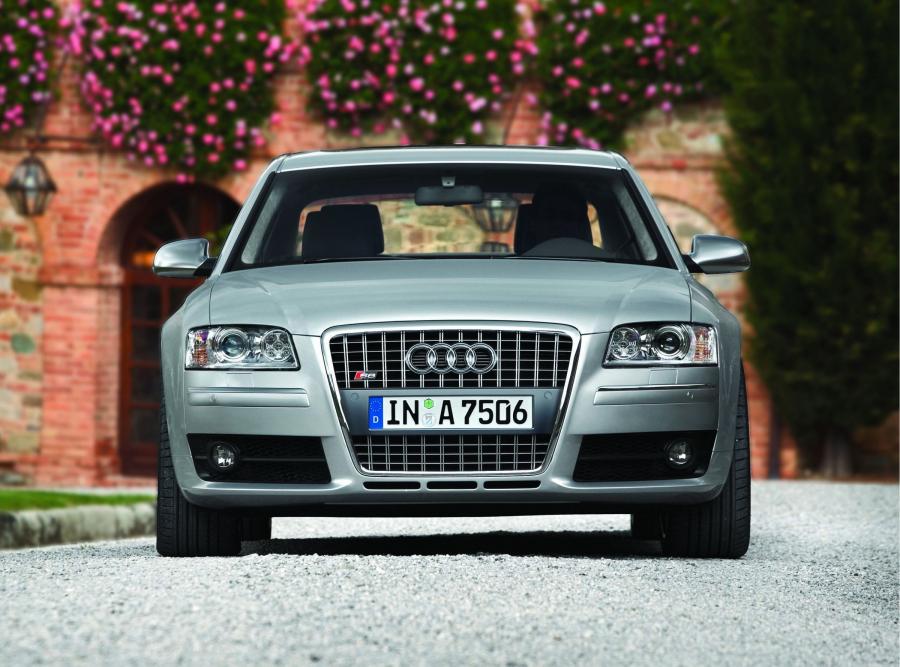  Audi S8 (D3) 2005 года  (WW) (фото 51 из 61)